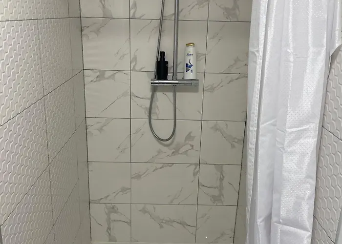 Budget Bed & Breakfast *