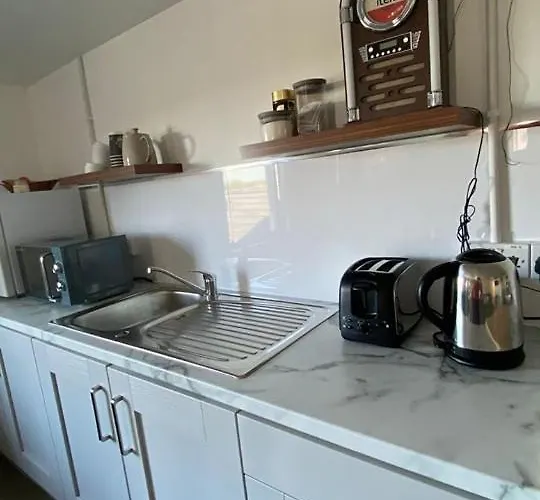 Bed & Breakfast Budget *